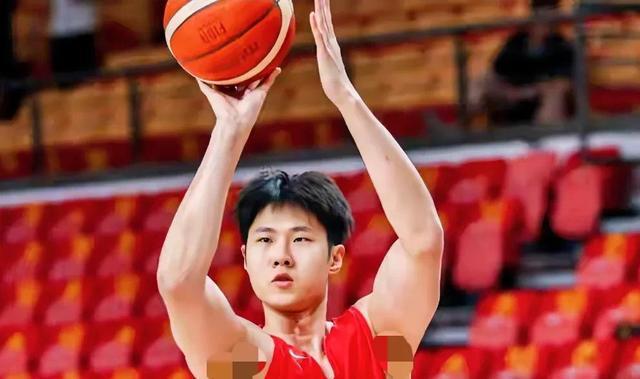 2026CBA选秀大会|浙江广厦首轮第19顺位选中张家诚